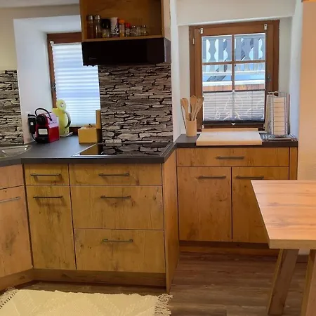 Slavica Dorfstrasse 94 *