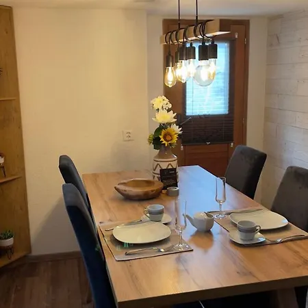 Slavica Dorfstrasse 94 רנדה